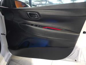 Hyundai i20 1.2 Fluid - Image 12