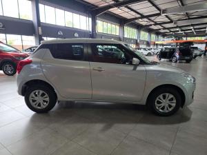 Suzuki Swift 1.2 GL AMT - Image 4