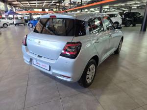 Suzuki Swift 1.2 GL - Image 6