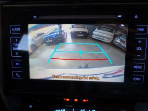 Toyota Fortuner 4.0 V6 4X4 automatic - Image 18