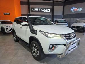 Toyota Fortuner 4.0 V6 4X4 automatic - Image 3