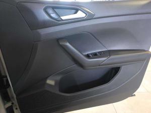 Volkswagen T-CROSS 1.0 TSI Comfortline DSG - Image 14