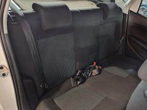 Volkswagen Polo Vivo 1.4 Comfortline - Image 14