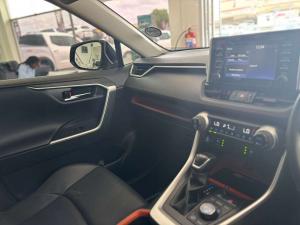 Toyota RAV4 2.0 GX-R CVT AWD - Image 16