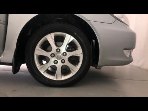 Toyota Camry 2.4 GLi - Image 17