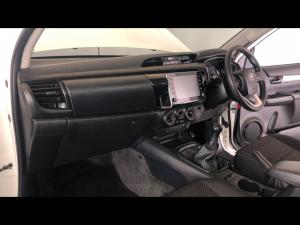 Toyota Hilux 2.4GD-6 single cab Raider manual - Image 7