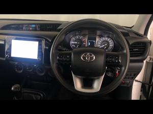 Toyota Hilux 2.4GD-6 single cab Raider manual - Image 8