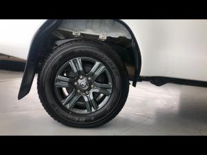 Toyota Hilux 2.4GD-6 single cab Raider manual - Image 20