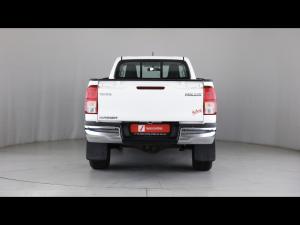 Toyota Hilux 2.4GD-6 single cab Raider manual - Image 5