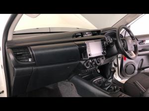 Toyota Hilux 2.4GD-6 single cab Raider manual - Image 7