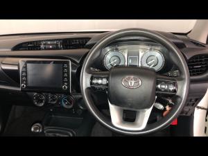 Toyota Hilux 2.4GD-6 single cab Raider manual - Image 8