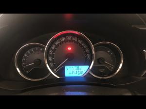 Toyota Corolla 1.8 Prestige - Image 9