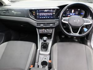 Volkswagen Polo hatch 1.0TSI Life manual - Image 8