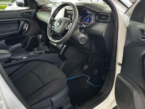 Renault Kiger 1.0 Turbo Intens manual - Image 11