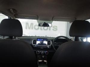 Hyundai Venue 1.0T Motion - Image 17