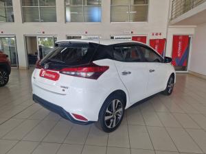 Toyota Yaris 1.5 S - Image 2