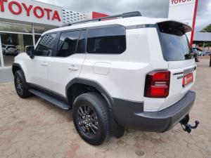 Toyota Land Cruiser Prado 2.8GD TX - Image 22