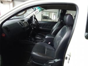 Toyota Hilux 3.0D-4D Xtra cab 4x4 Raider Legend 45 - Image 7