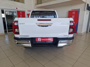 Toyota Hilux 2.8GD-6 double cab 4x4 Raider auto - Image 5
