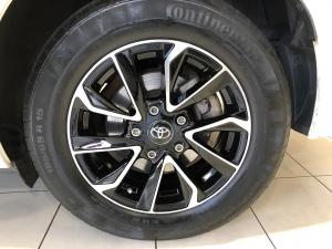 Toyota Corolla Quest 1.8 Plus manual - Image 11