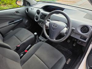 Toyota Etios hatch 1.5 Sprint - Image 7