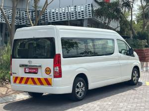 Toyota Quantum 2.8 SLWB bus 14-seater GL manual - Image 2