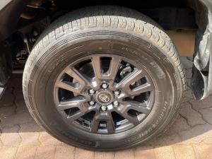 Toyota Land Cruiser Prado 2.8GD TX - Image 10