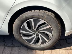 Volkswagen Polo hatch 1.0TSI Life auto - Image 10