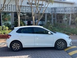 Volkswagen Polo hatch 1.0TSI Life auto - Image 3