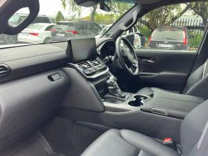 Toyota Land Cruiser 300 3.3D GR-Sport - Image 7