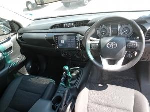 Toyota Hilux 2.4GD-6 single cab Raider manual - Image 6