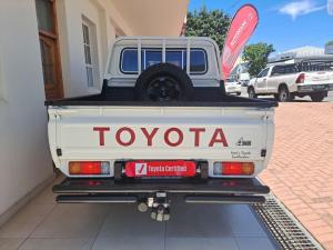 Toyota Land Cruiser 79 2.8GD-6 double cab - Image 5