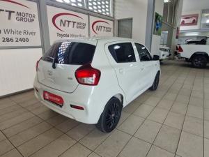 Toyota Vitz 1.0 XR AMT - Image 2