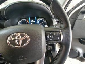 Toyota Fortuner 2.8 GD-6 4X4 VX automatic - Image 10