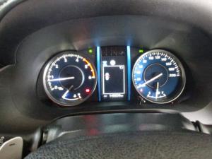 Toyota Fortuner 2.8 GD-6 4X4 VX automatic - Image 11
