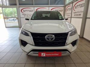 Toyota Fortuner 2.8 GD-6 4X4 VX automatic - Image 4