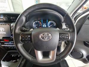 Toyota Fortuner 2.8 GD-6 4X4 VX automatic - Image 8