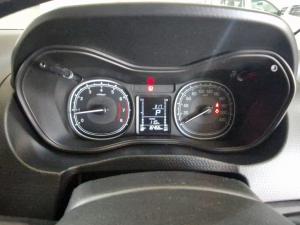 Toyota Urban Cruiser 1.5 Xs automatic - Image 9