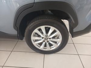 Toyota Corolla Cross 1.8 XI - Image 17