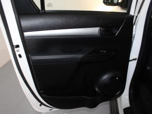 Toyota Hilux 2.4 GD-6 Raider X 4X4 automaticD/C - Image 10