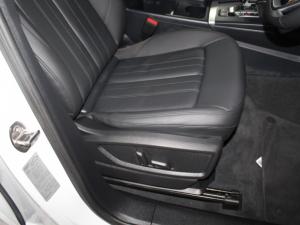 Audi Q5 40 TDI Quattro StronicAdvanced - Image 17