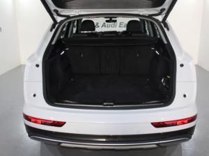 Audi Q5 40 TDI Quattro StronicAdvanced - Image 7