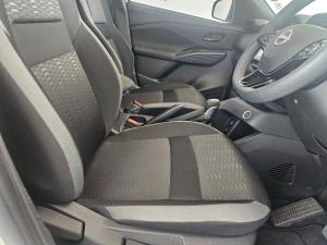 Nissan Magnite Kuro 1.0T CVT - Image 24