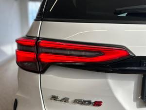 Toyota Fortuner 2.4GD-6 4X4 automatic - Image 6