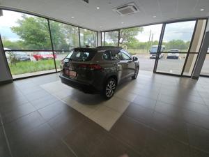 Toyota Corolla Cross 1.8 XR Hybrid - Image 2