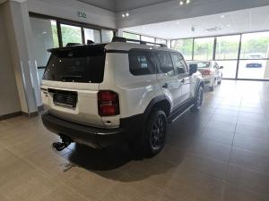 Toyota Prado VX-R 2.8GD automatic - Image 2