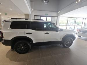 Toyota Prado VX-R 2.8GD automatic - Image 3