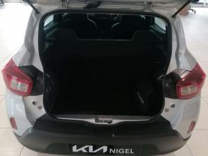 Renault Kwid 1.0 Expression / Life / Evolution 5-Door - Image 5