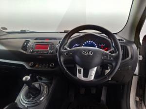 Kia Sportage 2.0 - Image 10