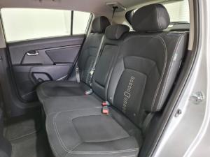 Kia Sportage 2.0 - Image 8